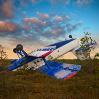 plane-flips-over plane-flips-over